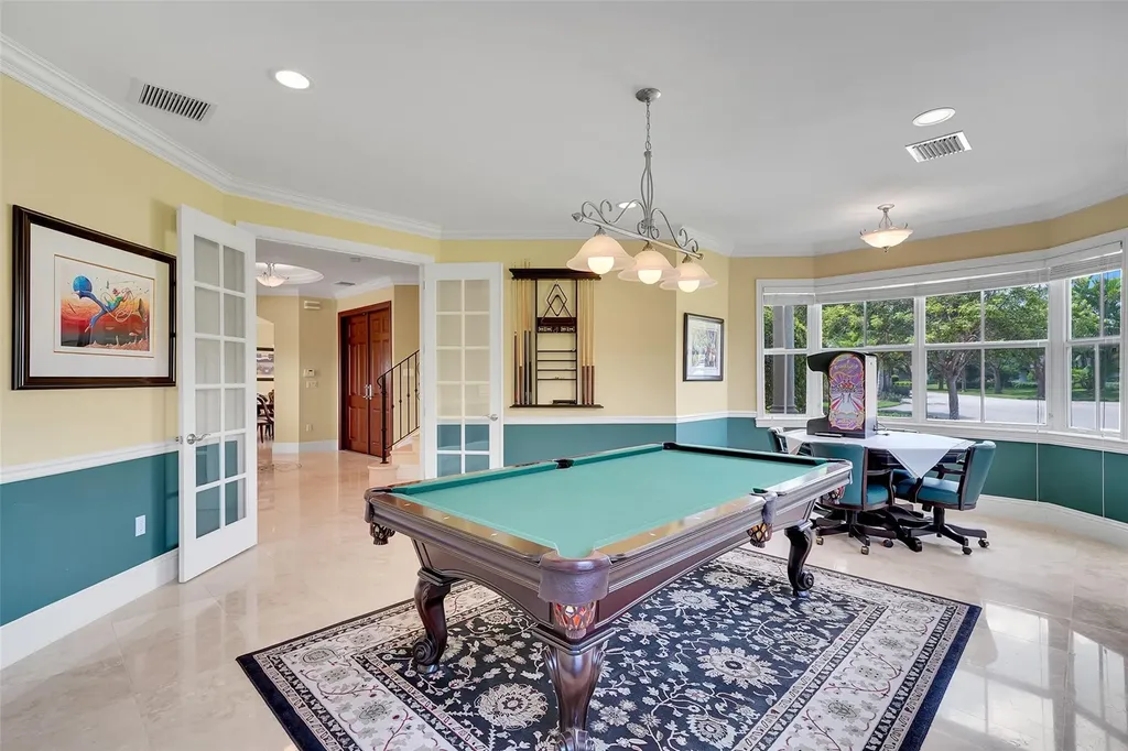 11001 SW 75th Court Pinecrest FL 33156