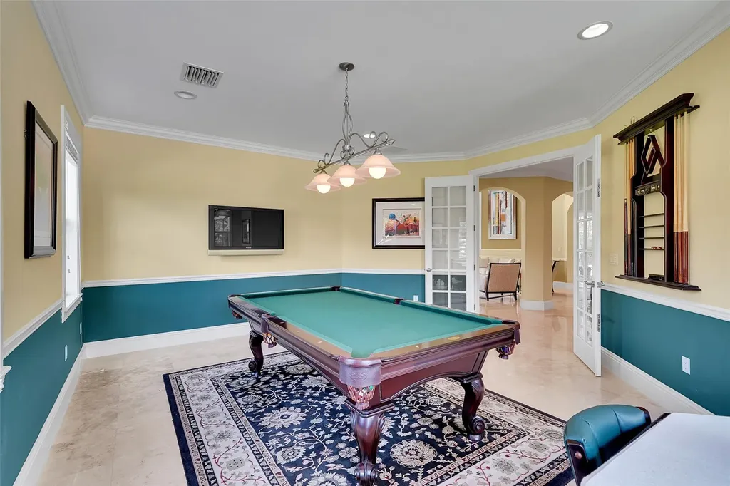 11001 SW 75th Court Pinecrest FL 33156