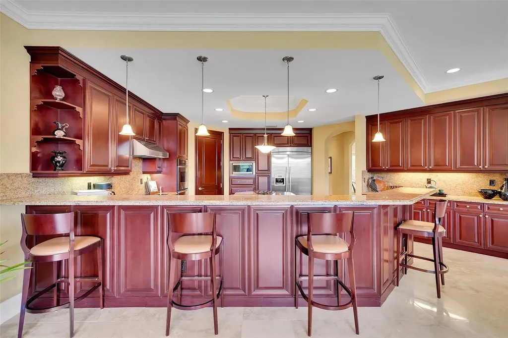 11001 SW 75th Court Pinecrest FL 33156