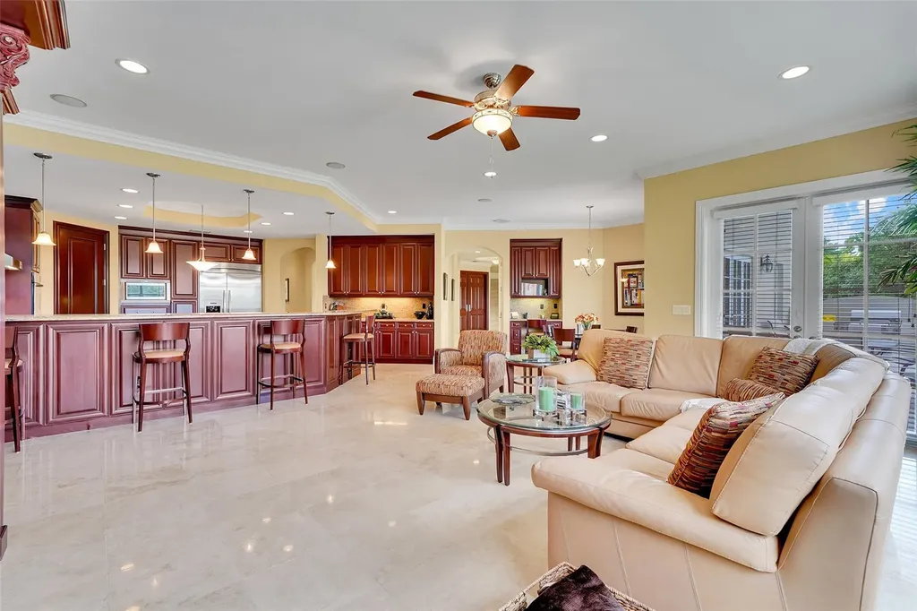 11001 SW 75th Court Pinecrest FL 33156