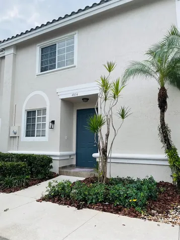 4854 NW 58th Manor Coconut Creek FL 33073