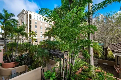 520 SE 5th Avenue Fort Lauderdale FL 33301