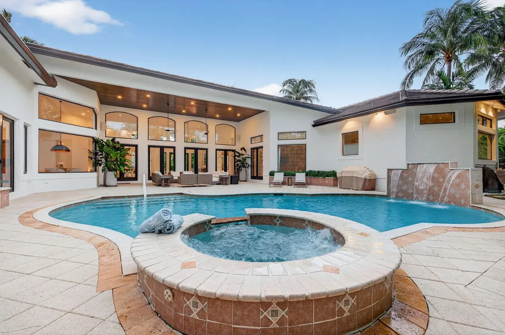 1518 E Lake Drive Fort Lauderdale FL 33316