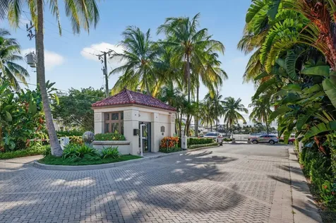 1518 E Lake Drive Fort Lauderdale FL 33316