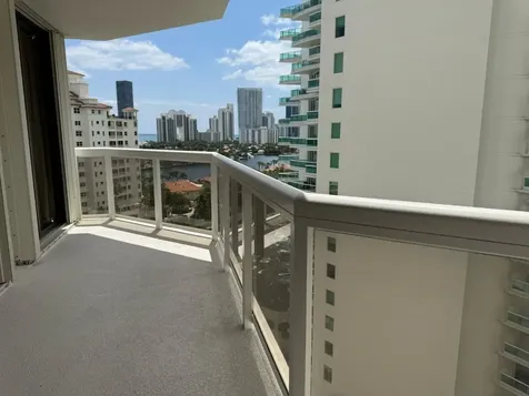 20185 E Country Club Drive Aventura FL 33180