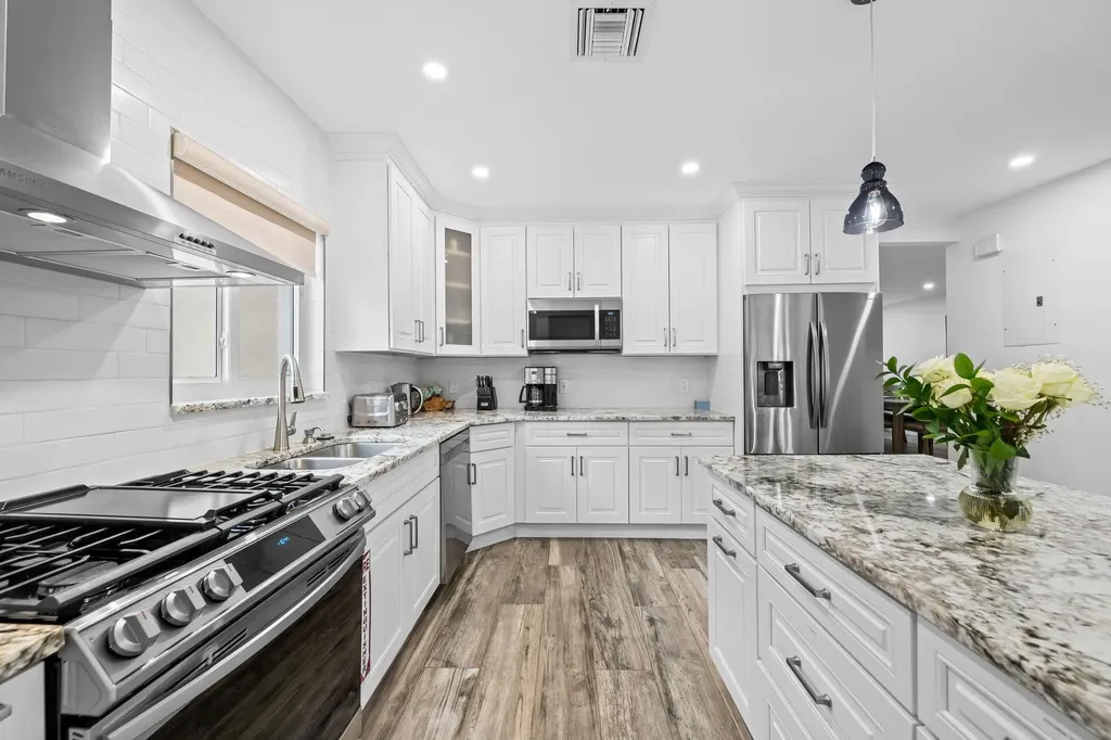 1300 SW 17th Street Fort Lauderdale FL 33315