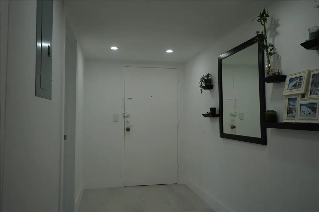 6941 Carlyle Avenue Miami Beach FL 33141