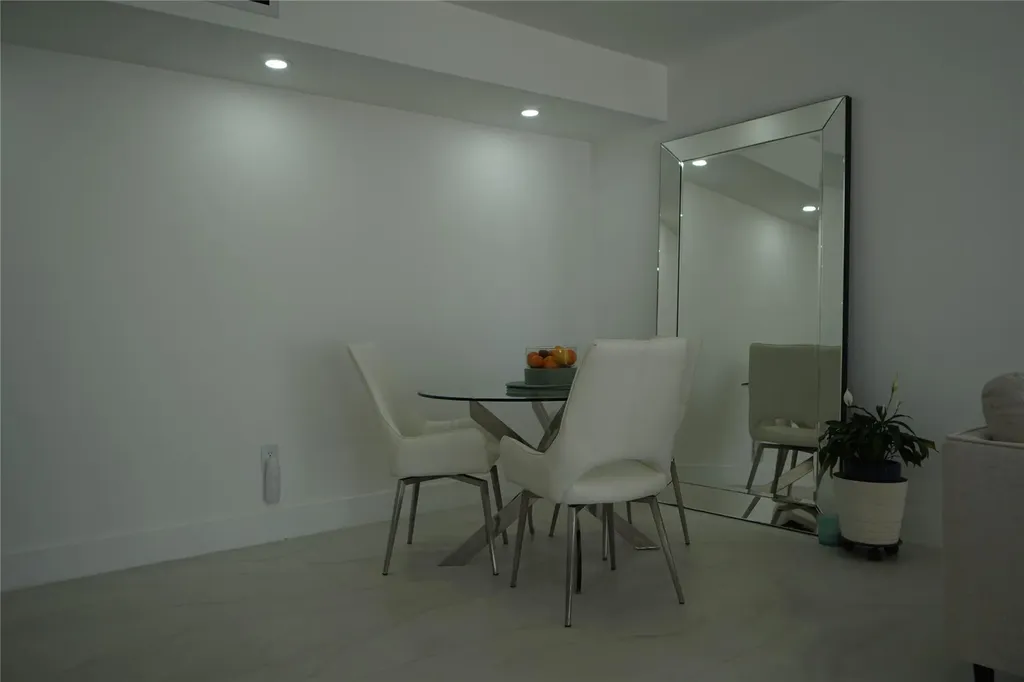 6941 Carlyle Avenue Miami Beach FL 33141