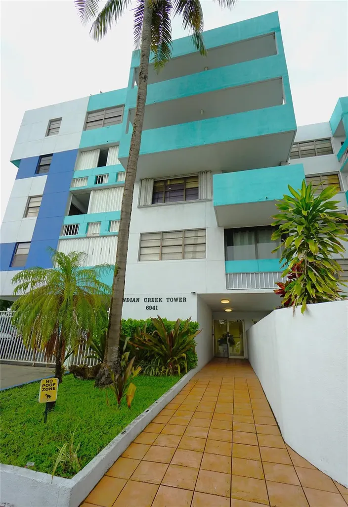 6941 Carlyle Avenue Miami Beach FL 33141