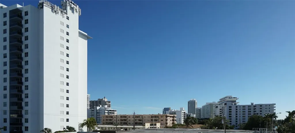 6941 Carlyle Avenue Miami Beach FL 33141