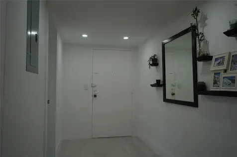 6941 Carlyle Avenue Miami Beach FL 33141