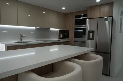 6941 Carlyle Avenue Miami Beach FL 33141