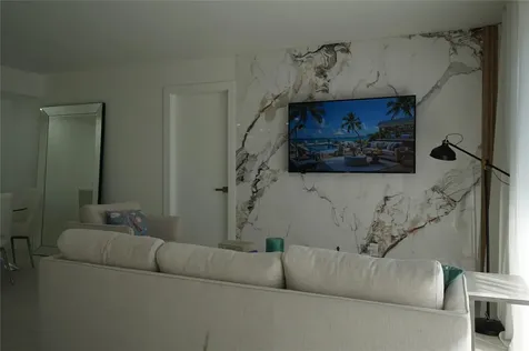 6941 Carlyle Avenue Miami Beach FL 33141