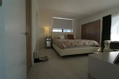 6941 Carlyle Avenue Miami Beach FL 33141