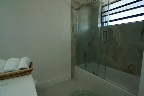 6941 Carlyle Avenue Miami Beach FL 33141