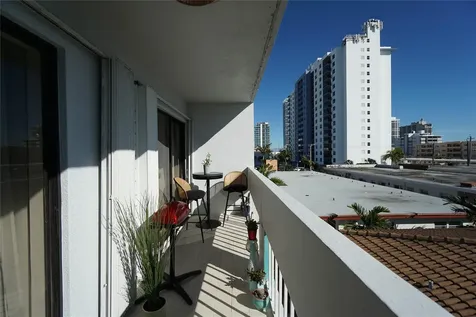 6941 Carlyle Avenue Miami Beach FL 33141
