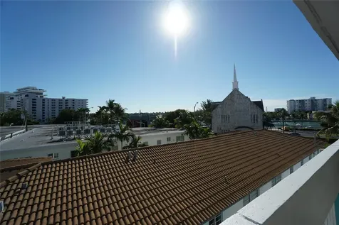 6941 Carlyle Avenue Miami Beach FL 33141