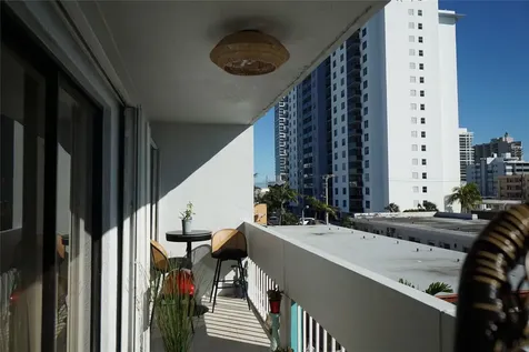6941 Carlyle Avenue Miami Beach FL 33141