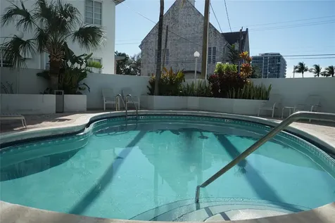 6941 Carlyle Avenue Miami Beach FL 33141