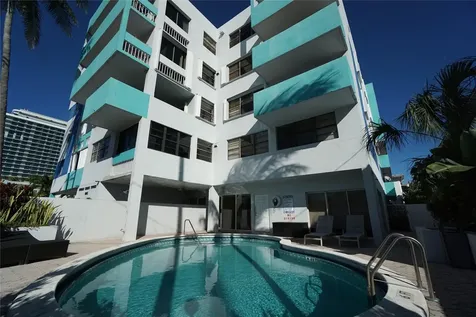 6941 Carlyle Avenue Miami Beach FL 33141