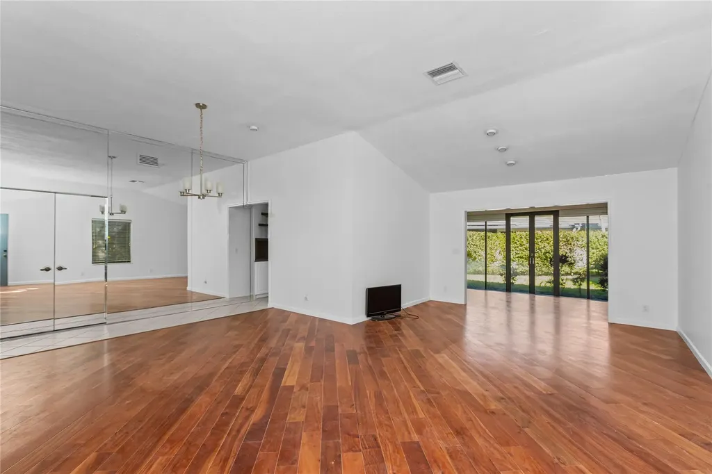 5051 Pine Drive Boynton Beach FL 33437