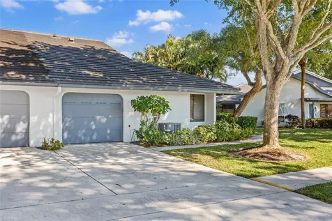 5051 Pine Drive Boynton Beach FL 33437