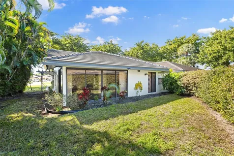 5051 Pine Drive Boynton Beach FL 33437