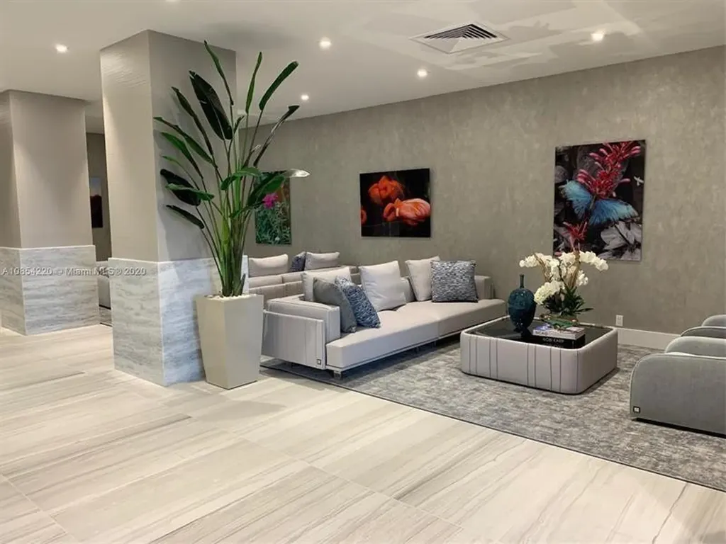2301 S Ocean Drive Hollywood FL 33019