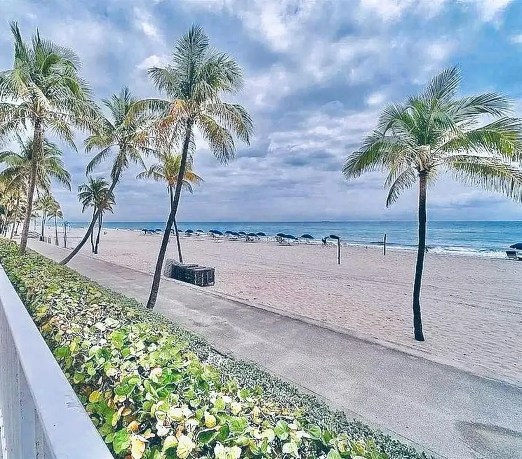 2301 S Ocean Drive Hollywood FL 33019