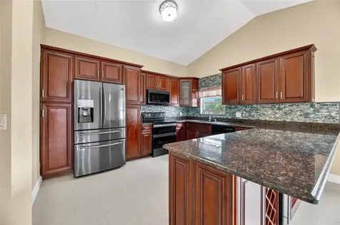 7527 SW 7th Place North Lauderdale FL 33068