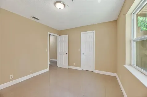 7527 SW 7th Place North Lauderdale FL 33068