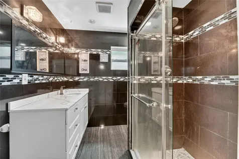 7527 SW 7th Place North Lauderdale FL 33068