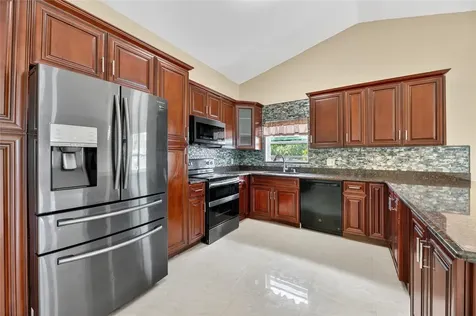 7527 SW 7th Place North Lauderdale FL 33068