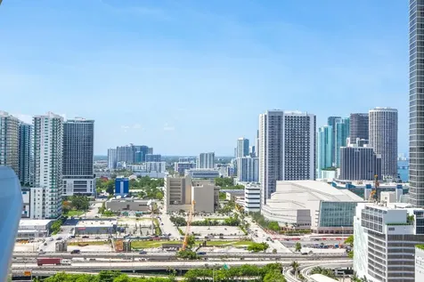 851 NE 1st Avenue Miami FL 33132