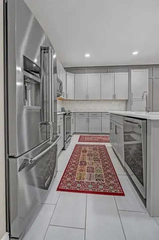 6091 Yerba Buena Court Lake Worth FL 33467