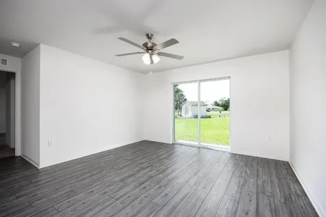 8045 105th Court Vero Beach FL 32967