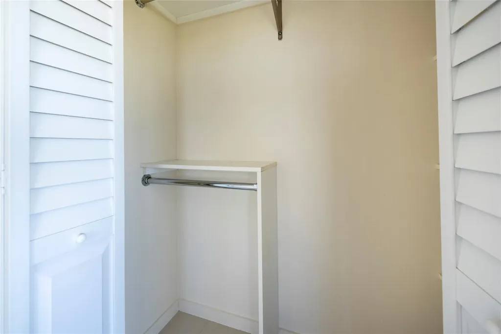2555 NE 11th Street Fort Lauderdale FL 33304