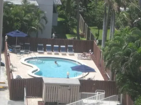 2555 NE 11th Street Fort Lauderdale FL 33304