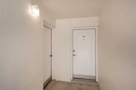2555 NE 11th Street Fort Lauderdale FL 33304