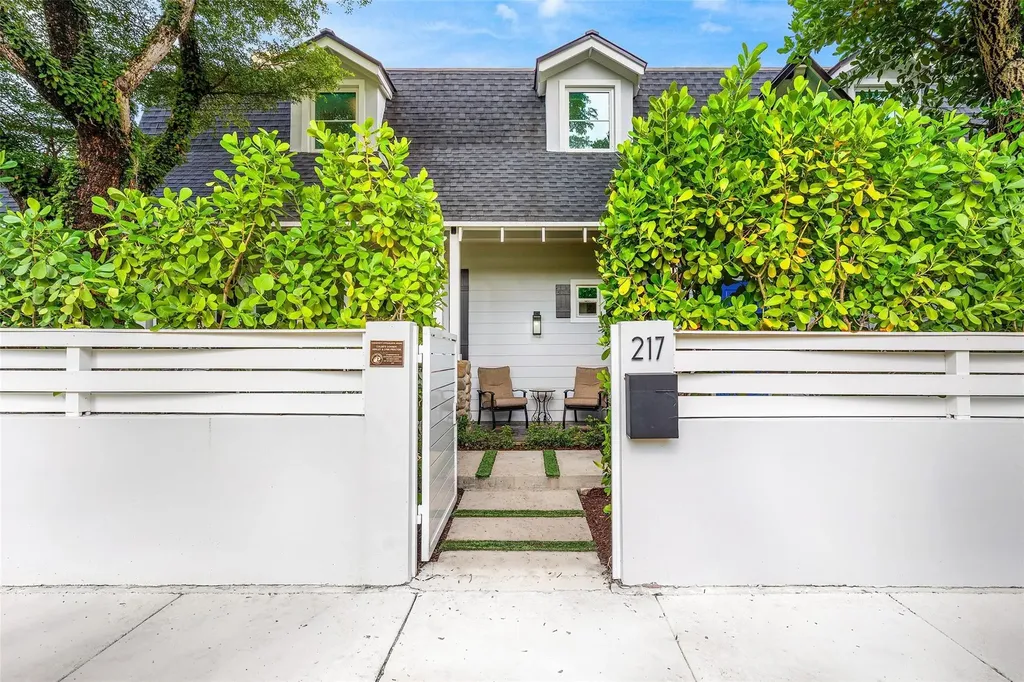 217 SE 16th Avenue Fort Lauderdale FL 33301