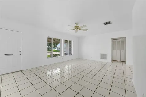6800 NW 74th Place Tamarac FL 33321