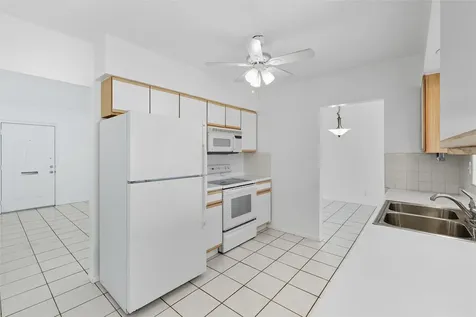 6800 NW 74th Place Tamarac FL 33321