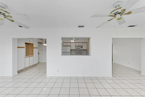 6800 NW 74th Place Tamarac FL 33321