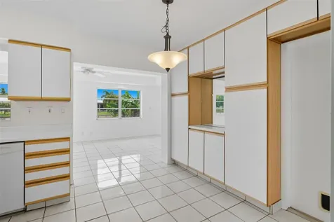 6800 NW 74th Place Tamarac FL 33321