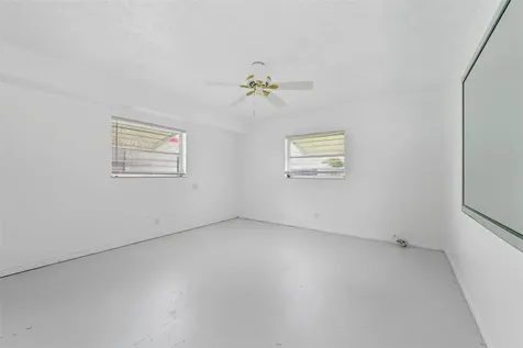 6800 NW 74th Place Tamarac FL 33321