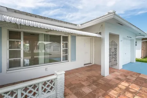 6800 NW 74th Place Tamarac FL 33321