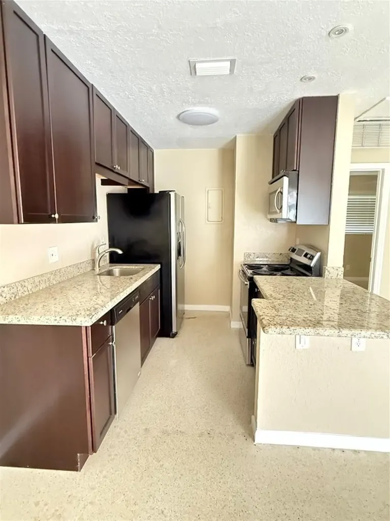 835 NE 18th Court Fort Lauderdale FL 33305