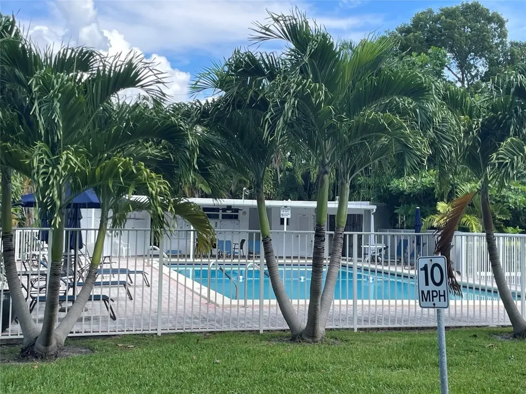 1440 SE 10th Avenue Fort Lauderdale FL 33316