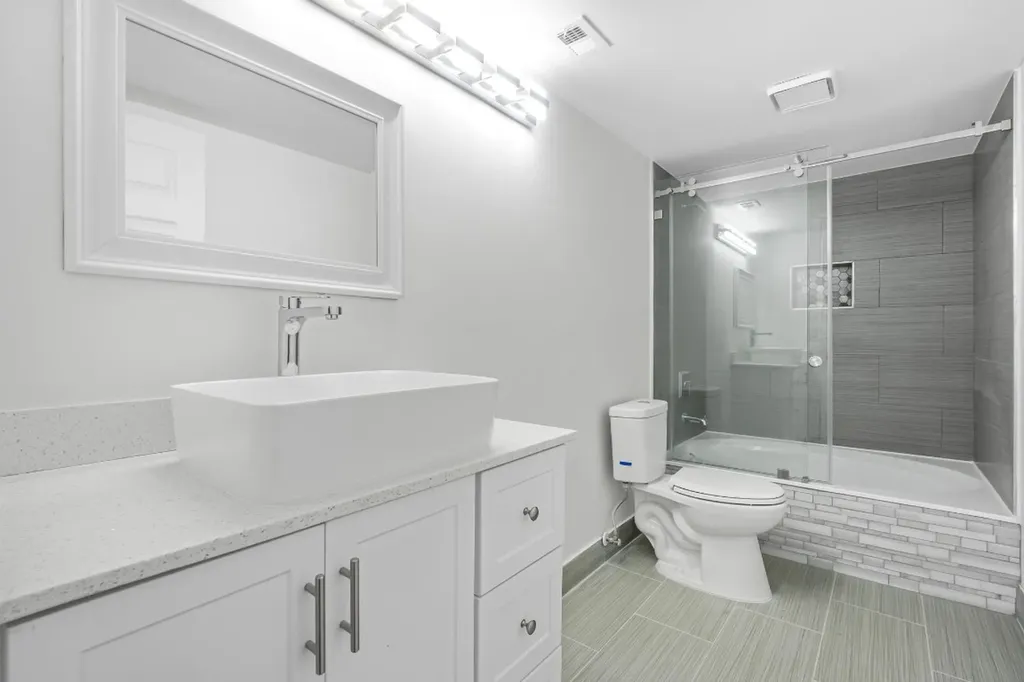 2200 S Cypress Bend Drive Pompano Beach FL 33069