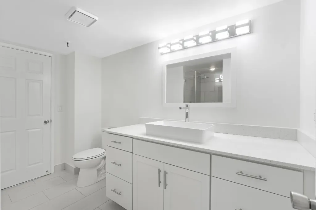 2200 S Cypress Bend Drive Pompano Beach FL 33069